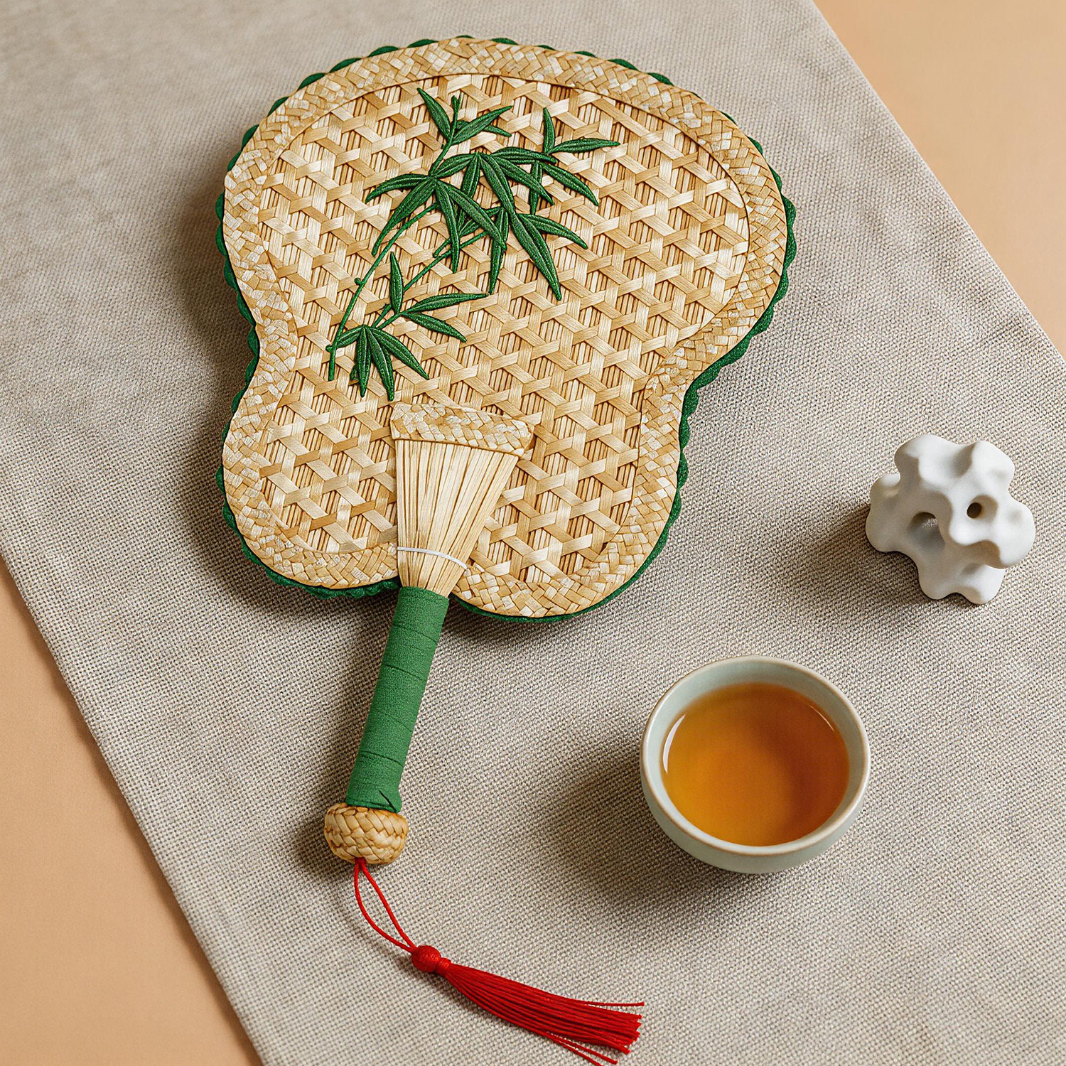Retro Embroidered Hand Fan, Handcrafted Wheat Straw Cattail Fan with Tassel, Unique Eco-Friendly Gift - Image 3